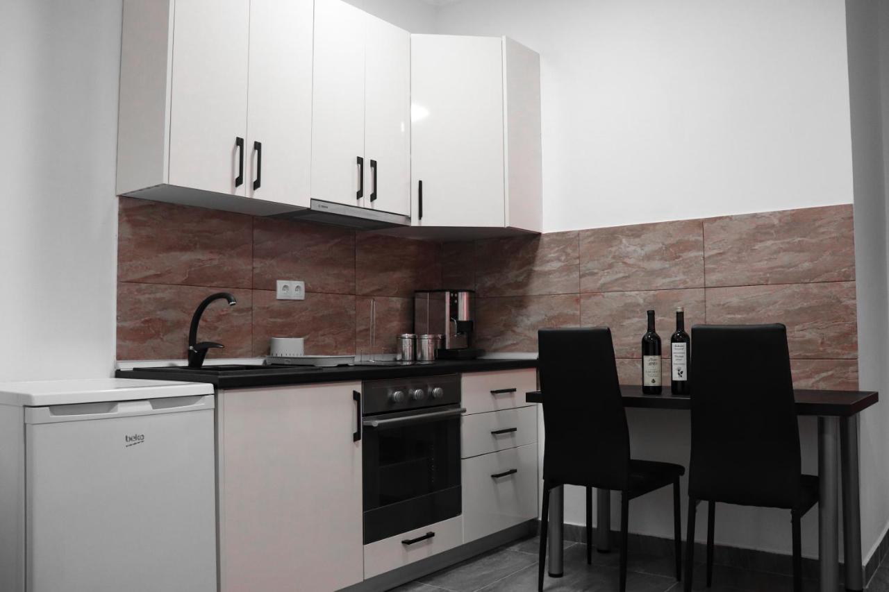 Stan Na Dan Sebastijan Apartment Banja Luka Exterior photo