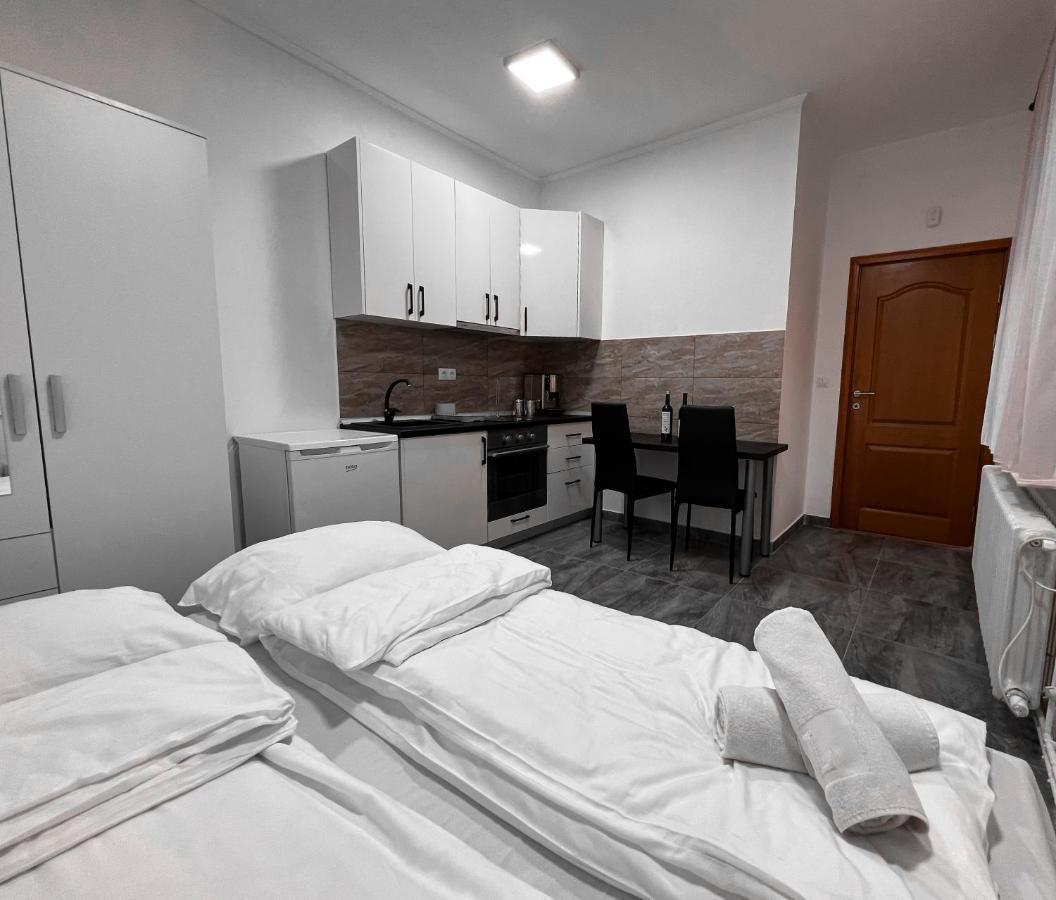 Stan Na Dan Sebastijan Apartment Banja Luka Exterior photo